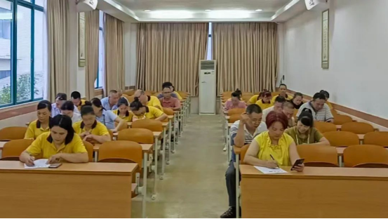 人人讲安全，个个会应急－查找身边安全隐患——2025年安全生产月活动_1_7_translate_202507081333342582.png
